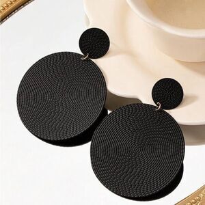 Elegant Black Circular Geometric Drop Earrings